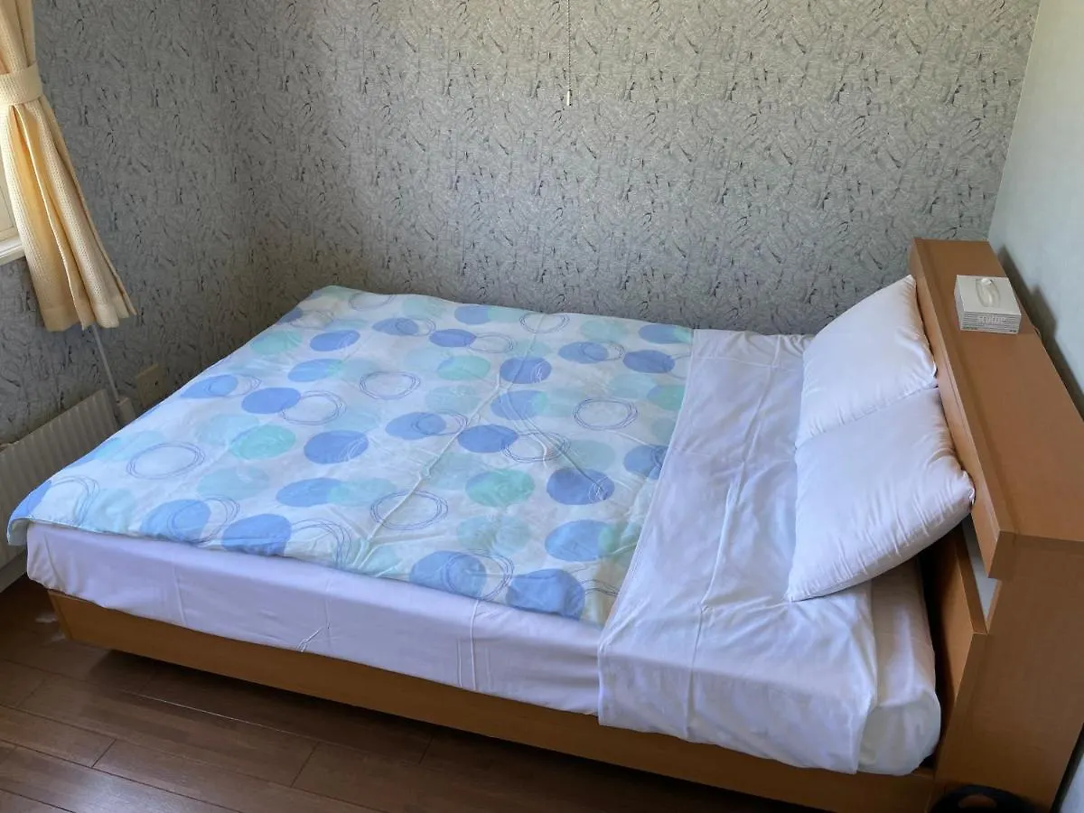 Chitose Guest House Oukaen 2*, Chitose (Hokkaido)